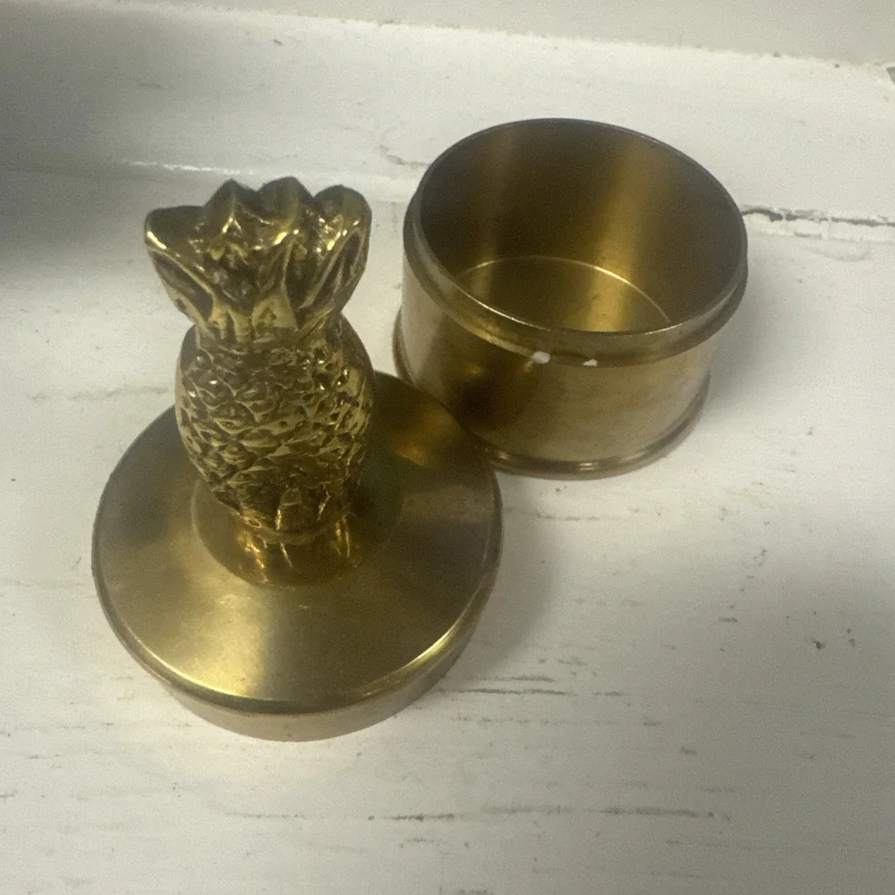 Vtg Brass Round Pineapple Small Stamp Trinket Box w/ Lid 3.75